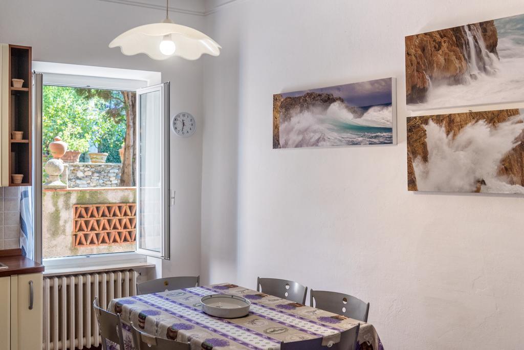 菲纳莱利古雷Casa Castelletto公寓 外观 照片